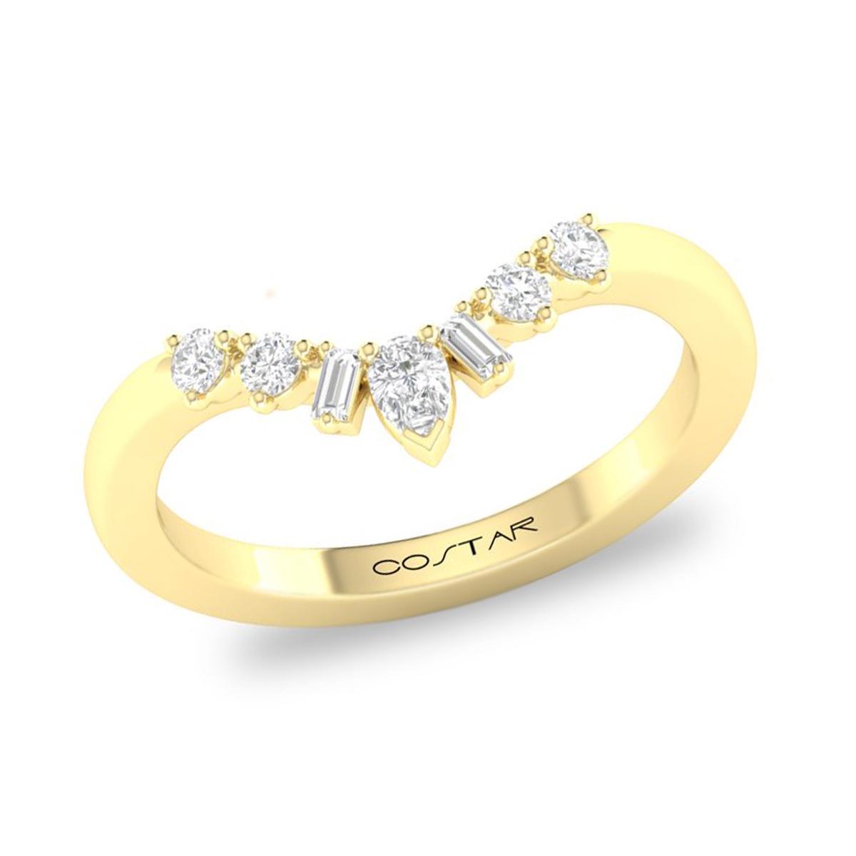 YELLOW GOLD WEDDING BAND WITH BAGUETTE AND ROUND DIAMONDS, .25 CT TW