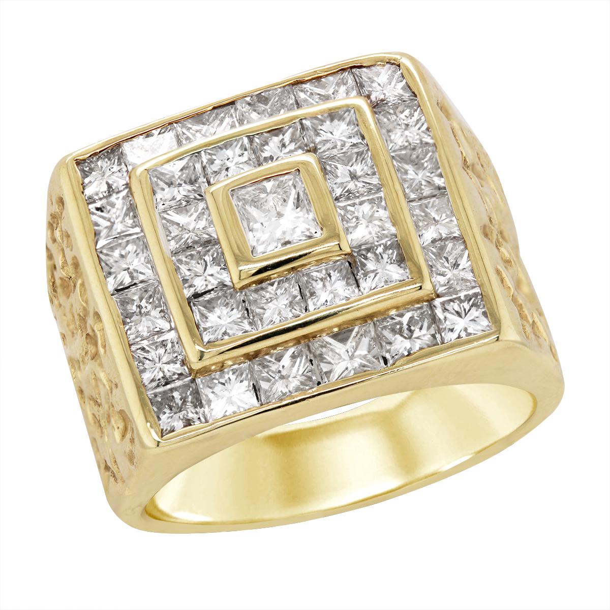 YELLOW GOLD GENTS RING WITH PRINCESS DIAMONDS, 3 1/2 CT TW