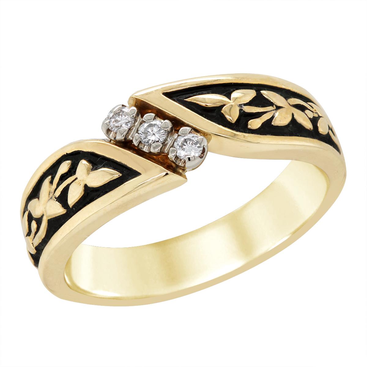 MEN'S GOLD FLORAL DESIGN RING WITH TRIPLE DIAMONDS, 1/7 CT TW