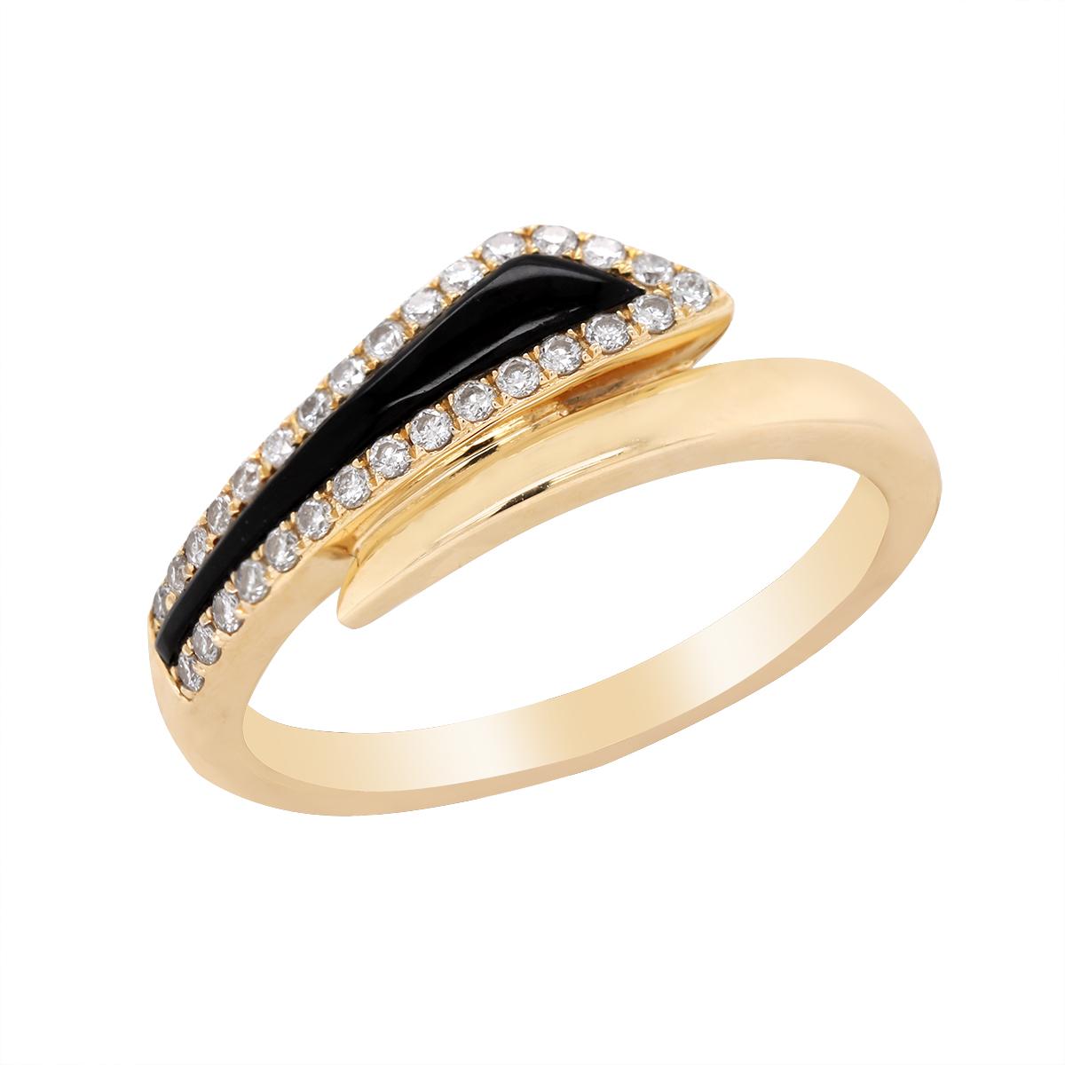 YELLOW GOLD FASHION RING WITH BLACK ONYX AND DIAMONDS, CT TW